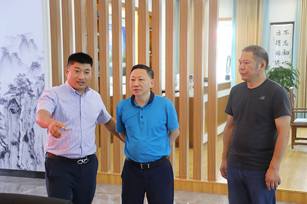 1597389995882031.jpg 附件2:參觀操作監控室.JPG